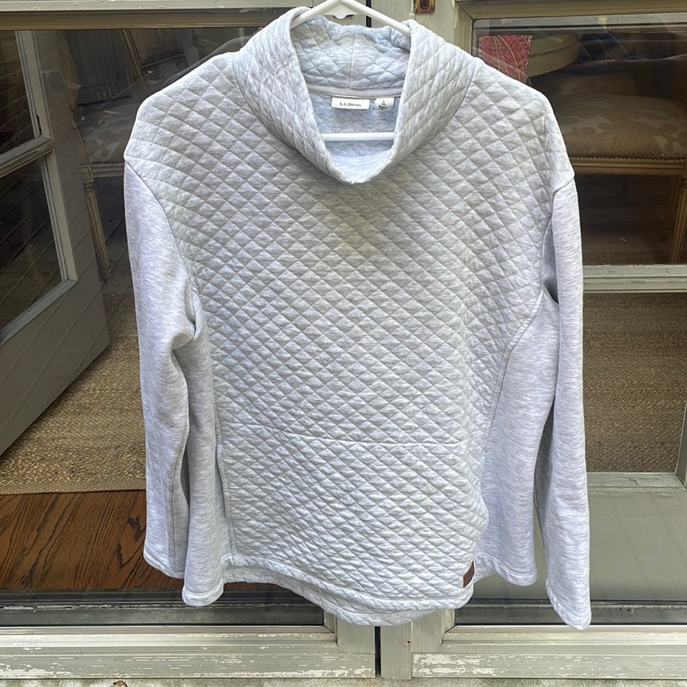 LL bean grey quilted pullover - size womens L